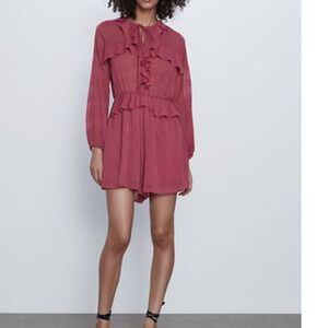 Zara Rose Ruffled Swiss Dot Lined Shorts Vacation Casual Romper Women's M